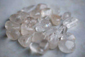 clear quartz tumbled crystals