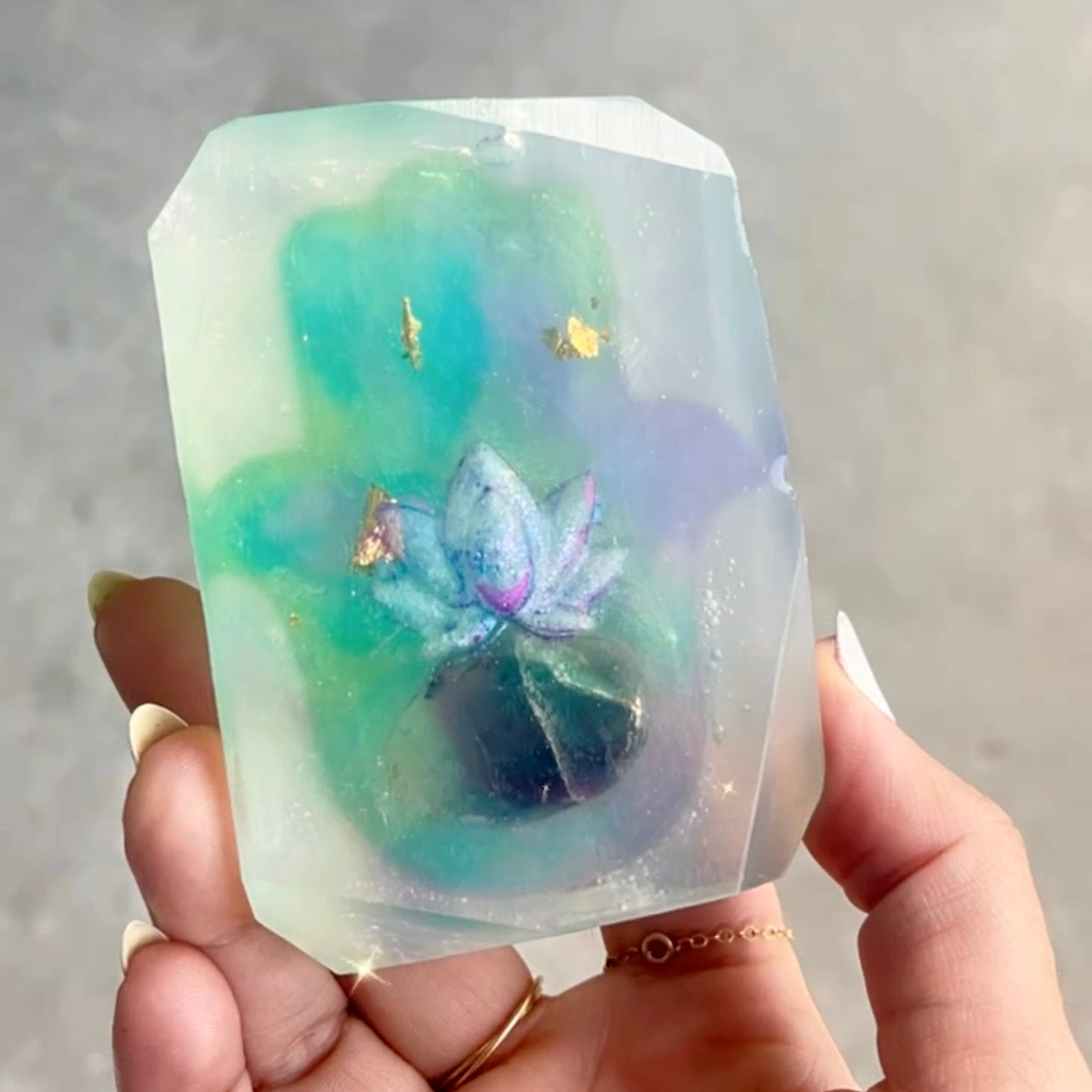 Hand of Fatima - Crystal+Irie